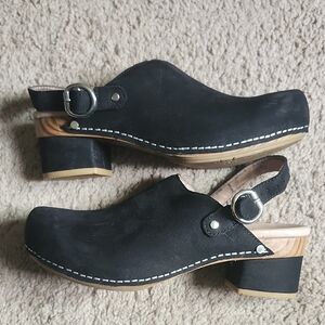 Black Leather Women's Clogs